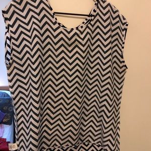 Black & White Zigzag Striped Top; W 1X